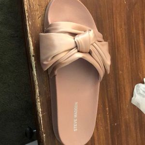 Pink dress sandal